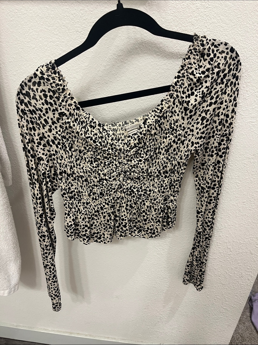 Urban Outfitters Black & Cream Leopard Ruched Long-Sleeve Top